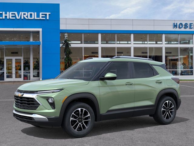 2026 Chevrolet Trailblazer LT photo 2