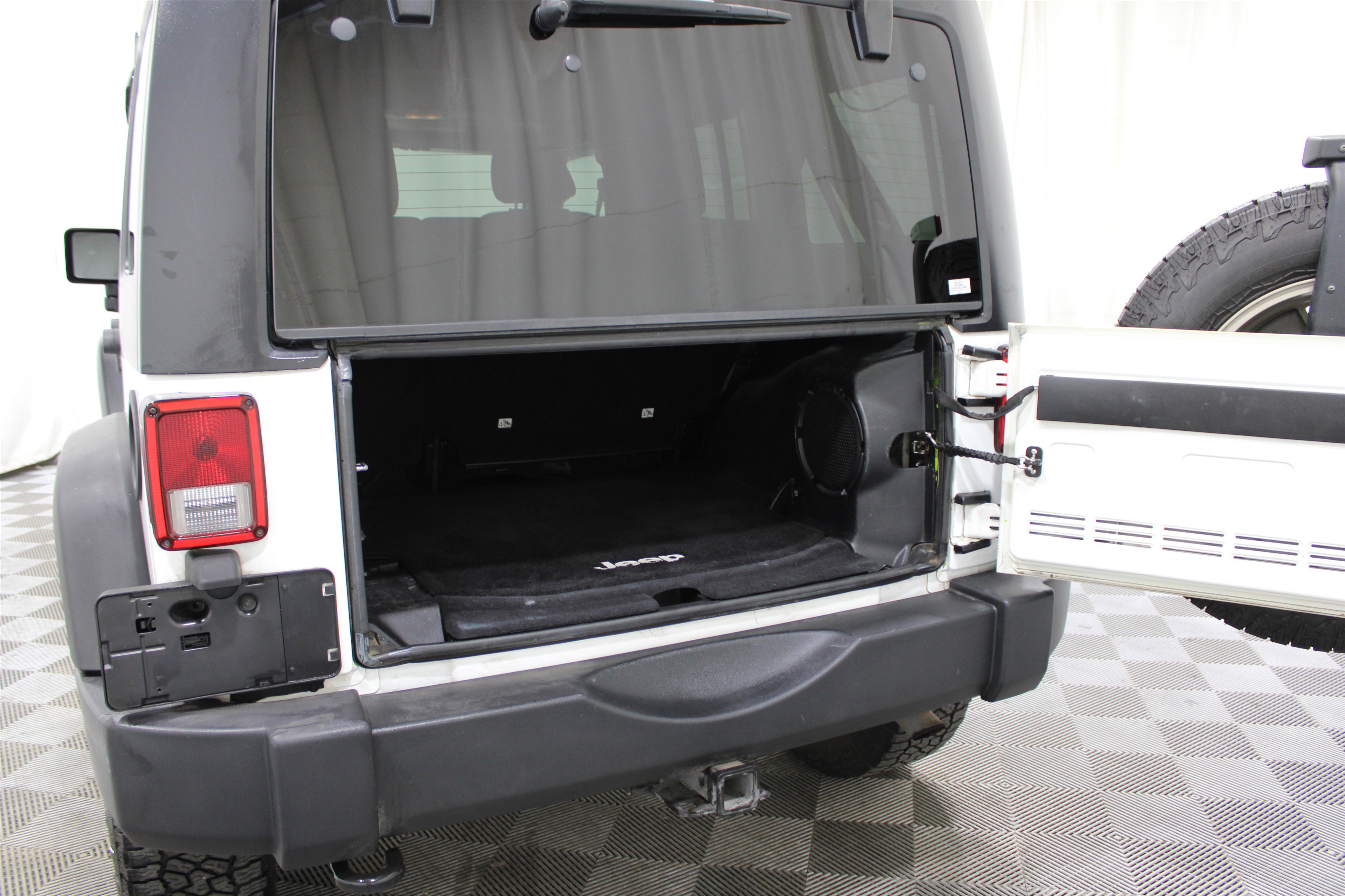 2013 Jeep Wrangler Unlimited Sport photo 15