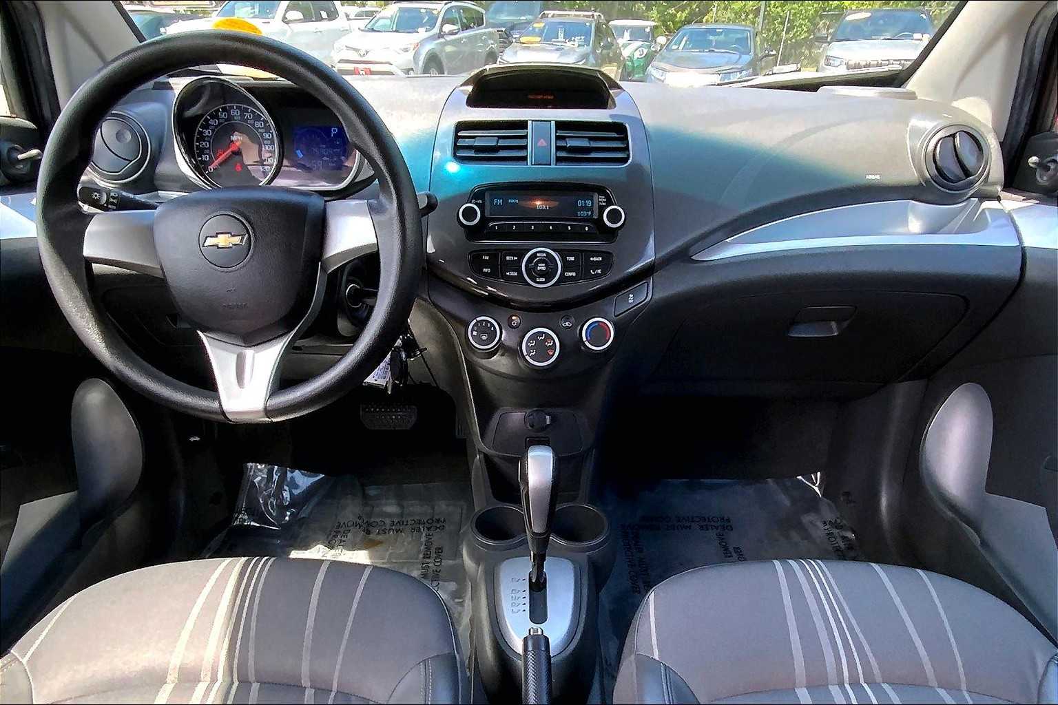 2015 Chevrolet Spark LS photo 15