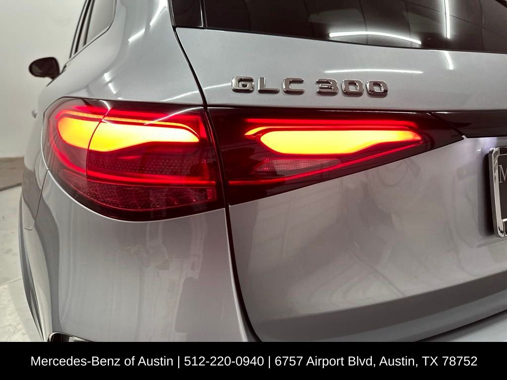 2025 Mercedes Benz GLC 300 4MATIC photo 22