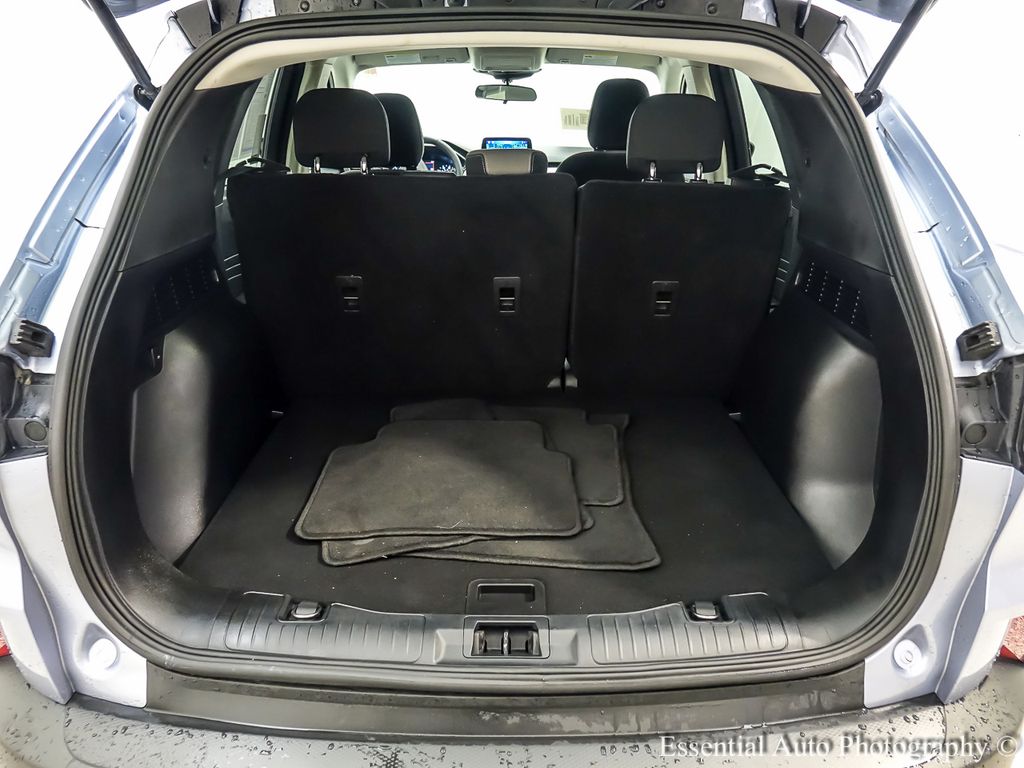 2022 Ford Escape SE photo 18