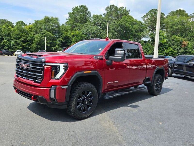 2024 Gmc Sierra HD AT4 photo 3