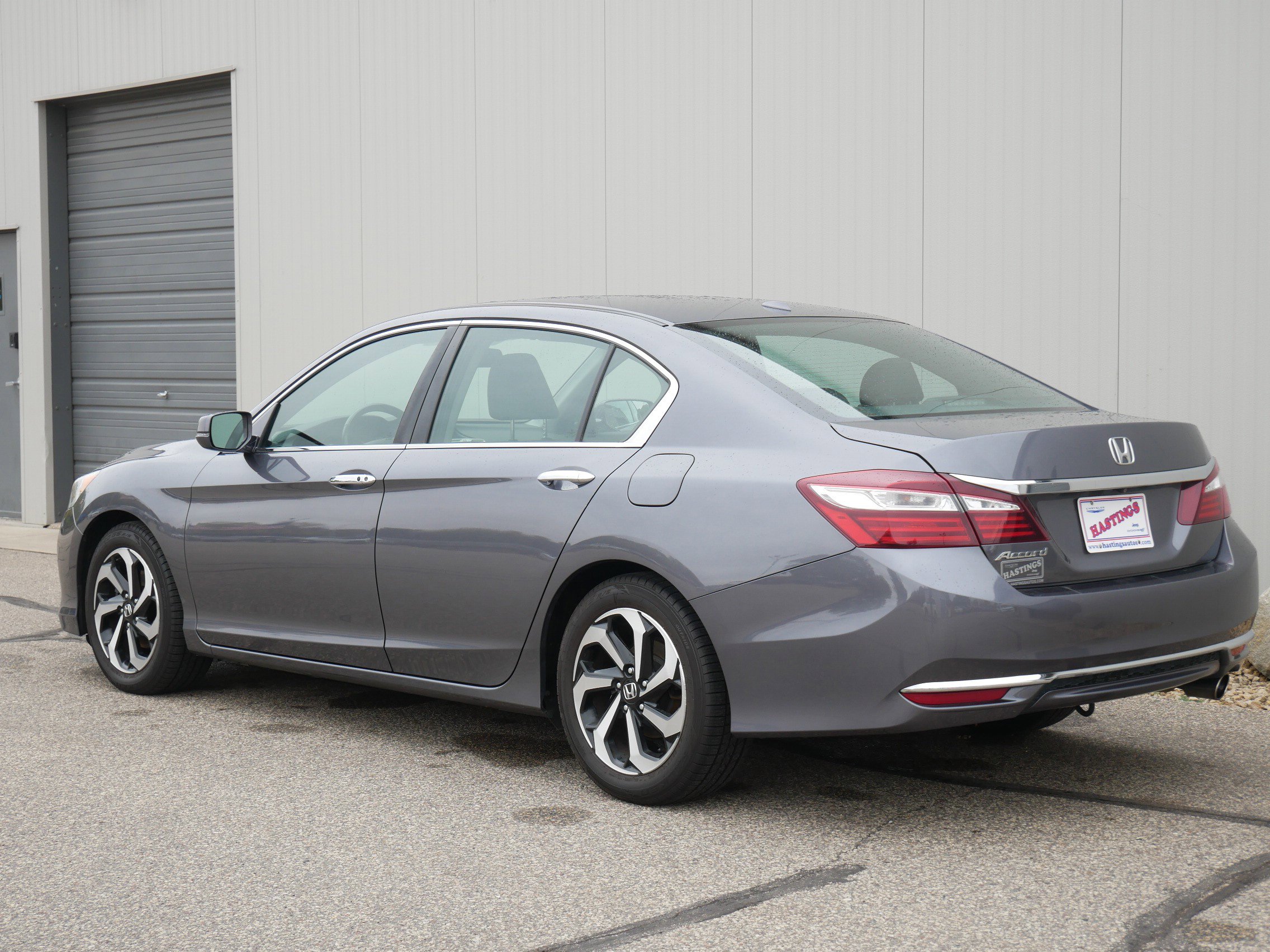 2017 Honda Accord EX-L photo 3