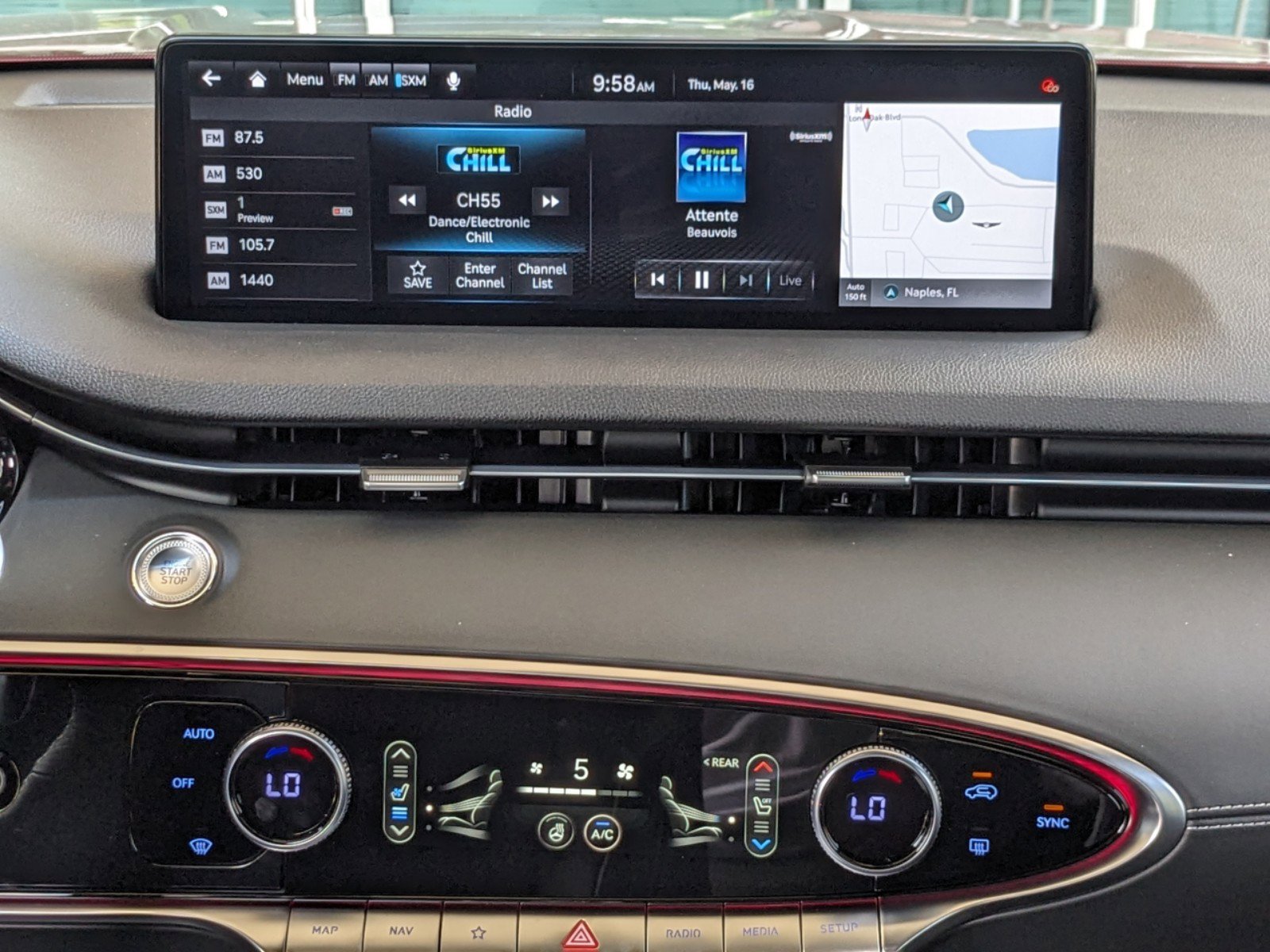 2024 Genesis GV70 3.5T Sport photo 13
