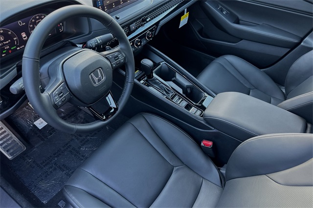2025 Honda Accord Sport-L photo 9