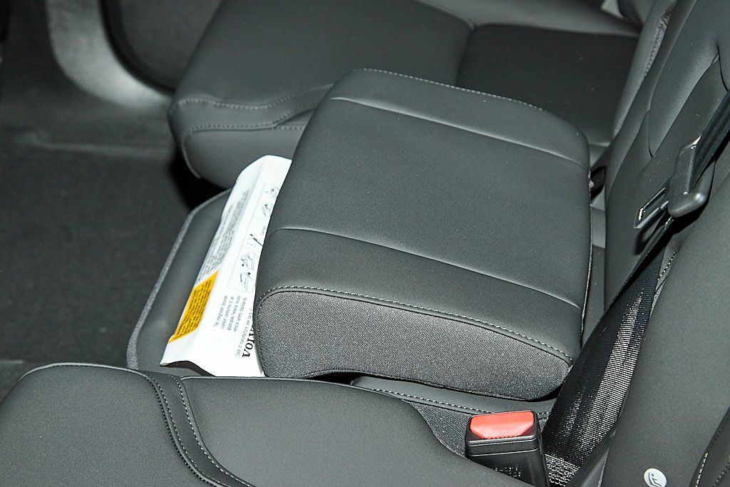 2026 VOLVO XC90 - Image 20