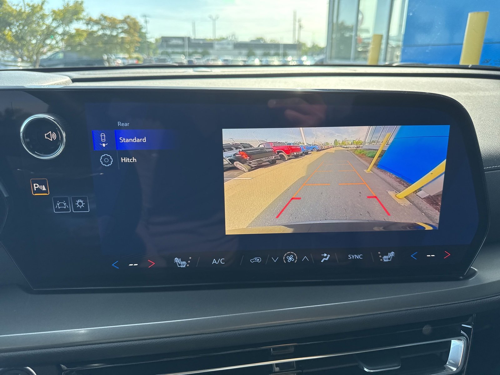 2026 Chevrolet Traverse photo 22