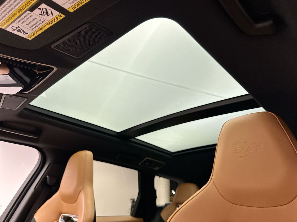 2022 Land Rover Range Rover Sport SVR photo 19