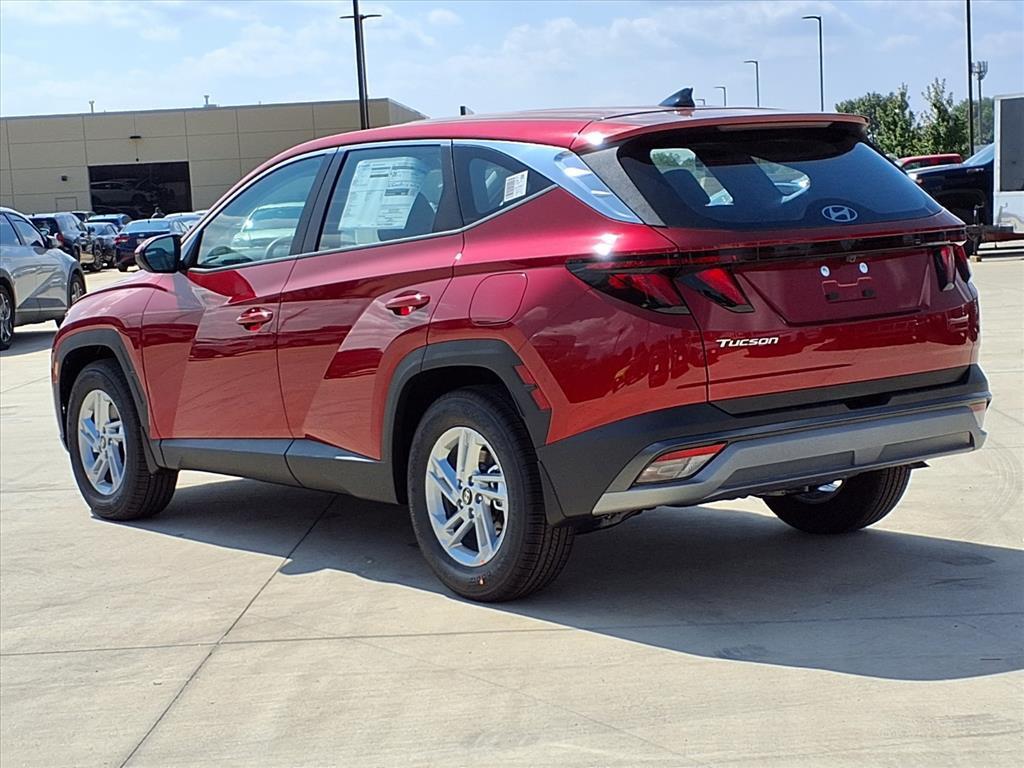 2026 Hyundai Tucson SE photo 2