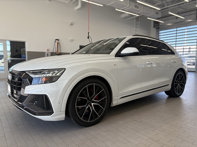 2021 Audi Q8 55 Prestige photo 6