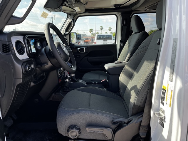 2025 Jeep Gladiator Willys photo 14