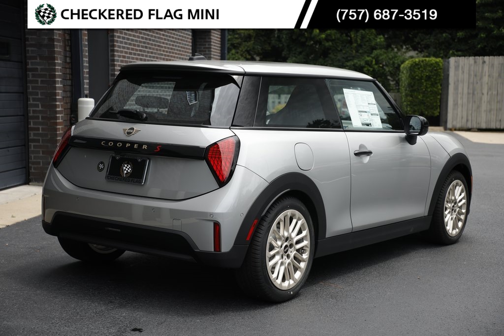 2025 Mini Cooper Hardtop S photo 6