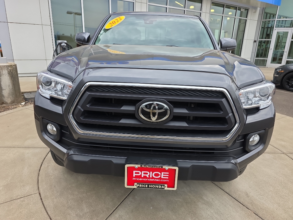2022 Toyota Tacoma SR5 photo 10