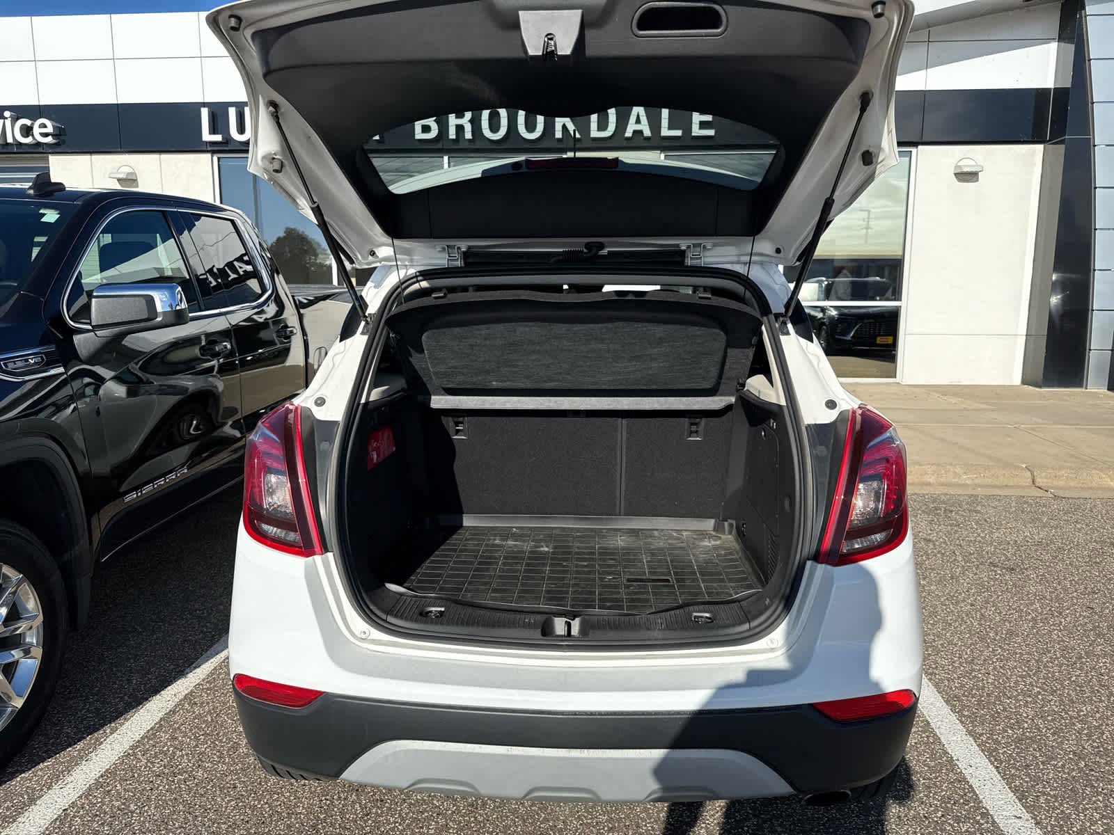 2020 Buick Encore Preferred photo 7