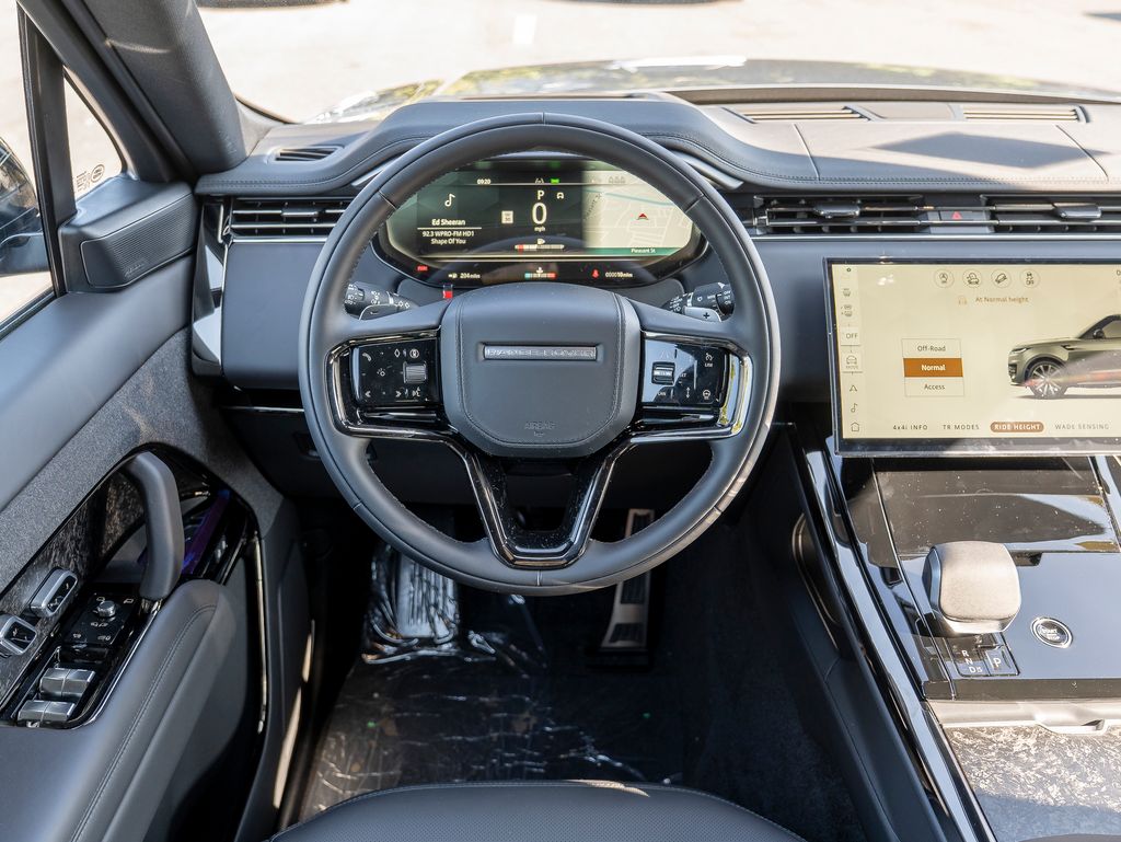 2025 Land Rover Range Rover Sport SE photo 12