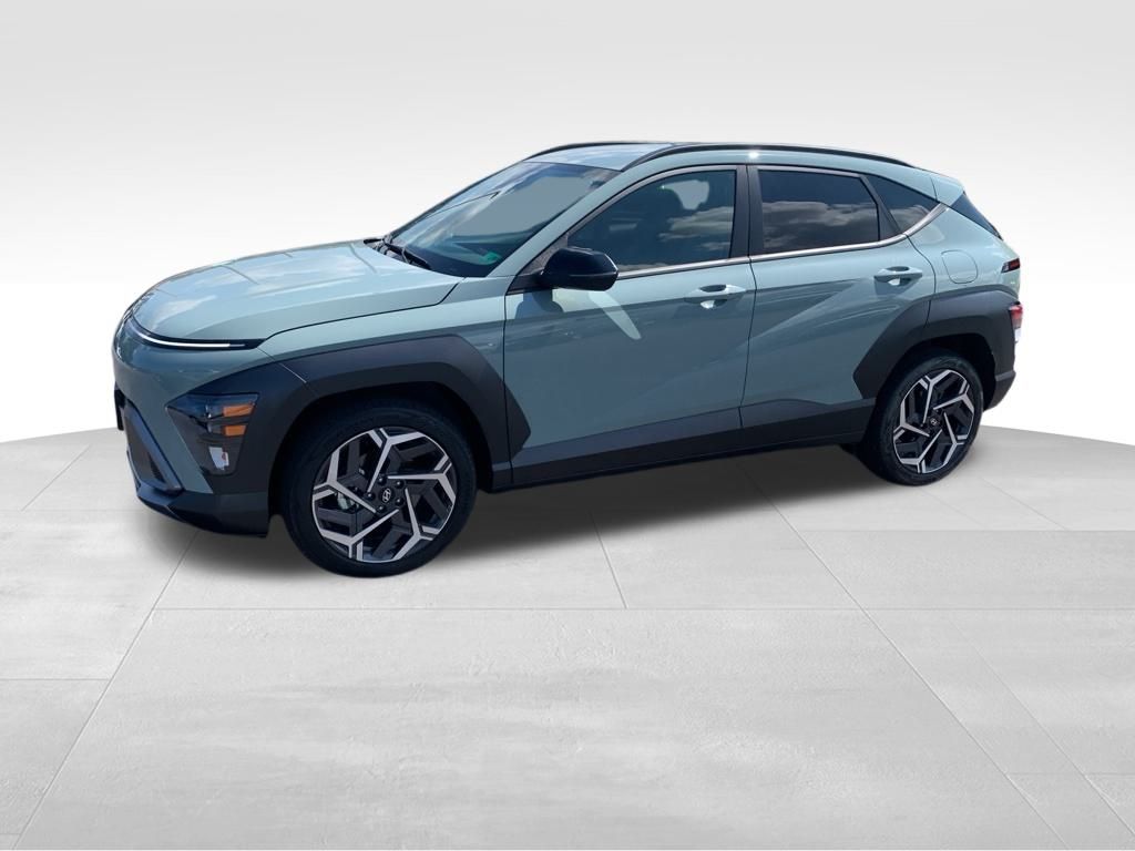 2026 Hyundai Kona SEL photo 2