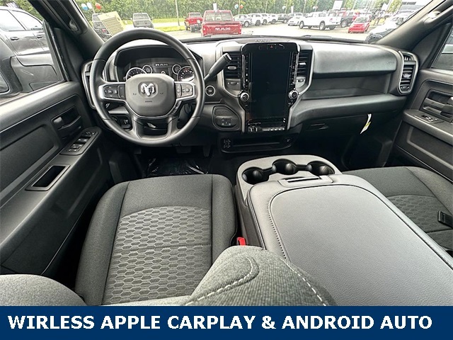 2025 Ram 2500 Tradesman photo 2
