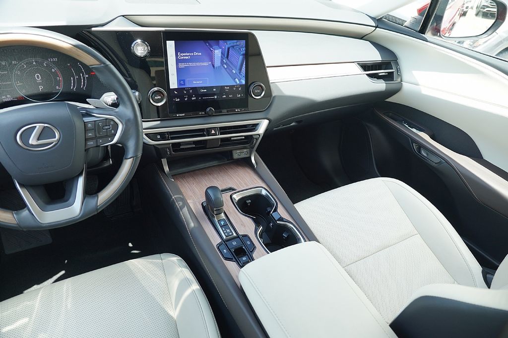 2023 Lexus RX photo 54