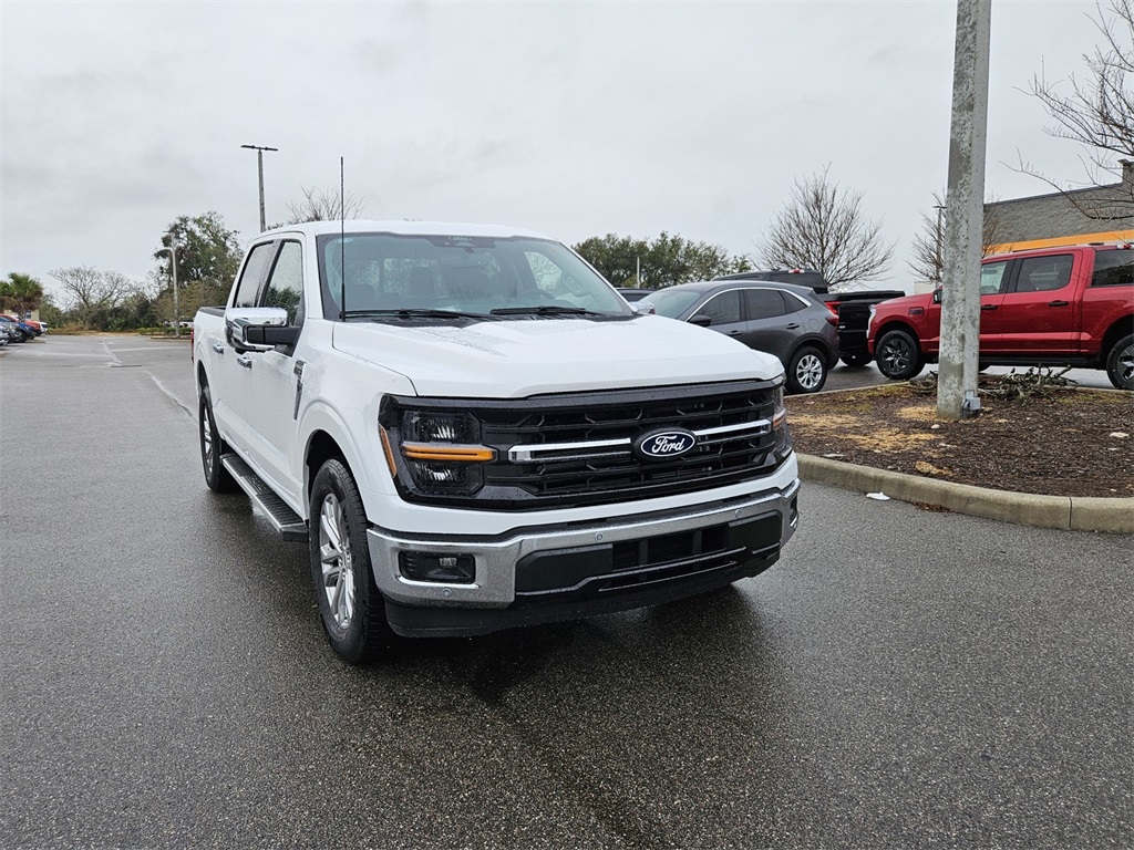2025 Ford F-150 XLT photo 2
