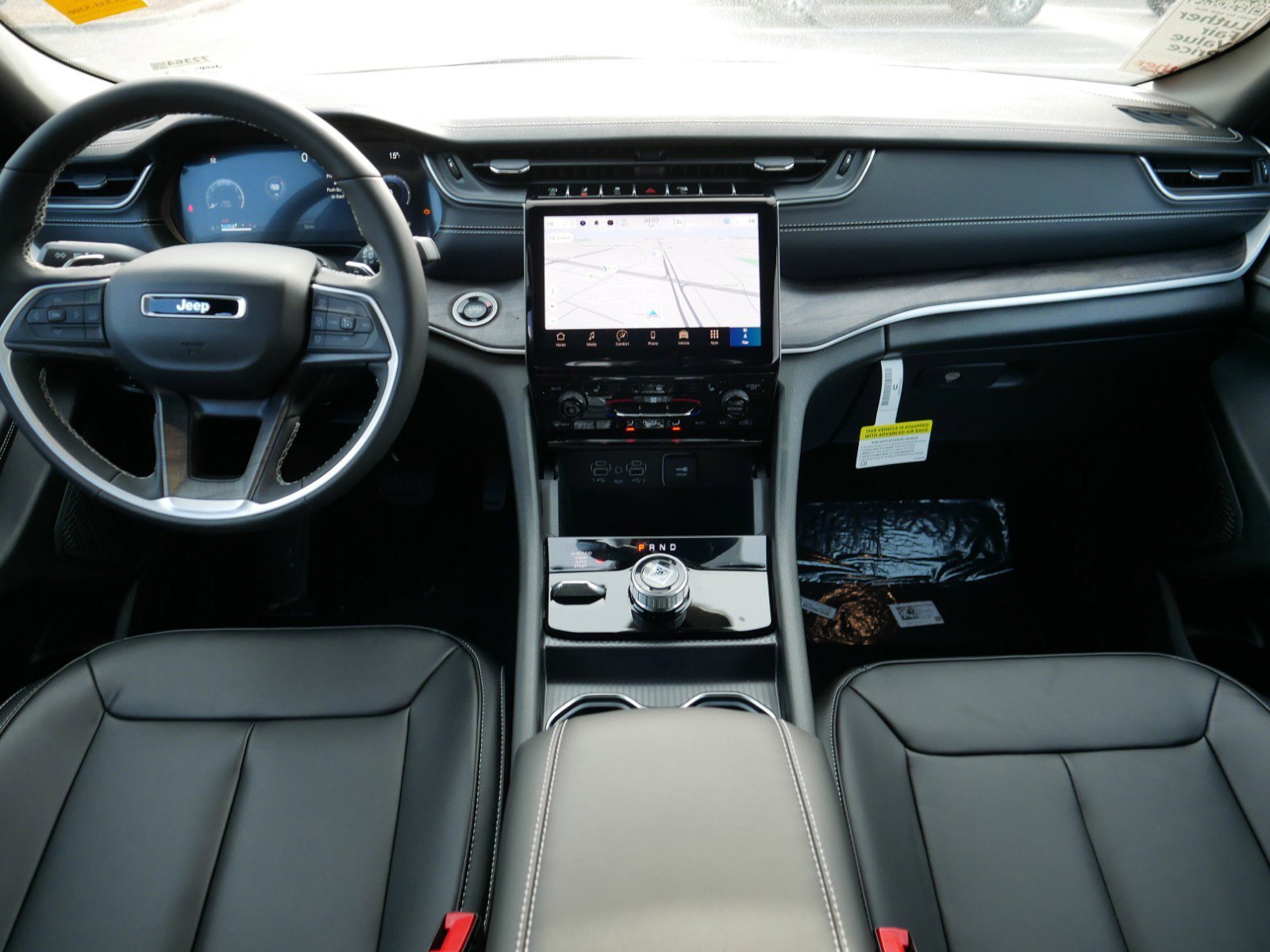 2025 Jeep Grand Cherokee Limited photo 12