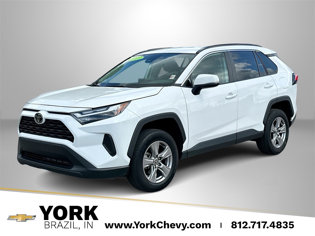 2023 Toyota RAV4 XLE's photo