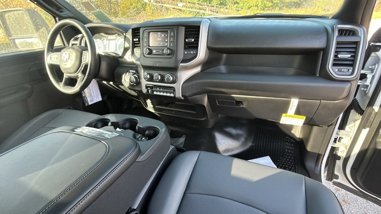 2024 Ram 3500 Tradesman photo 17