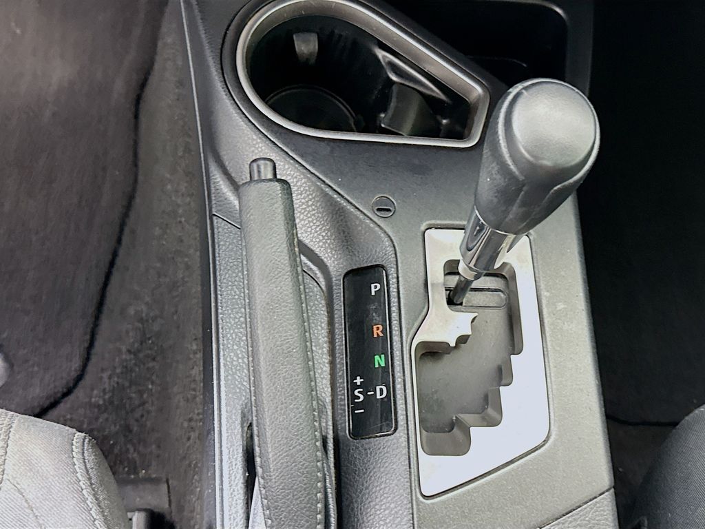 2018 Toyota RAV4 XLE photo 13
