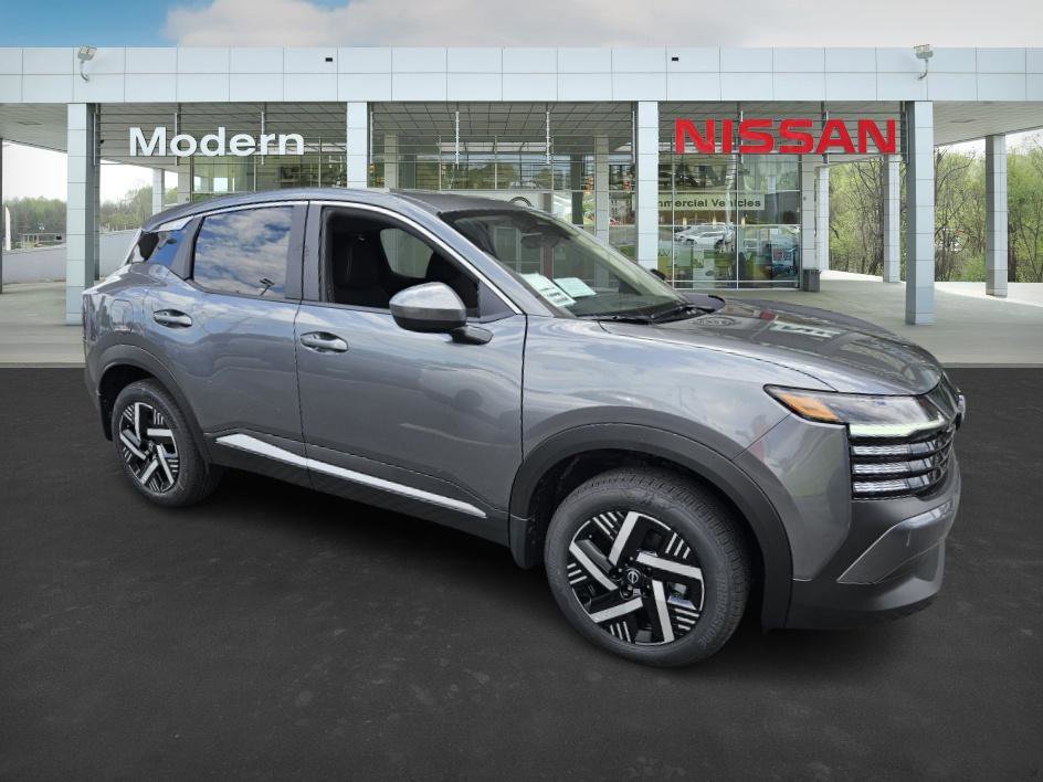 2025 Nissan Kicks SV photo 3