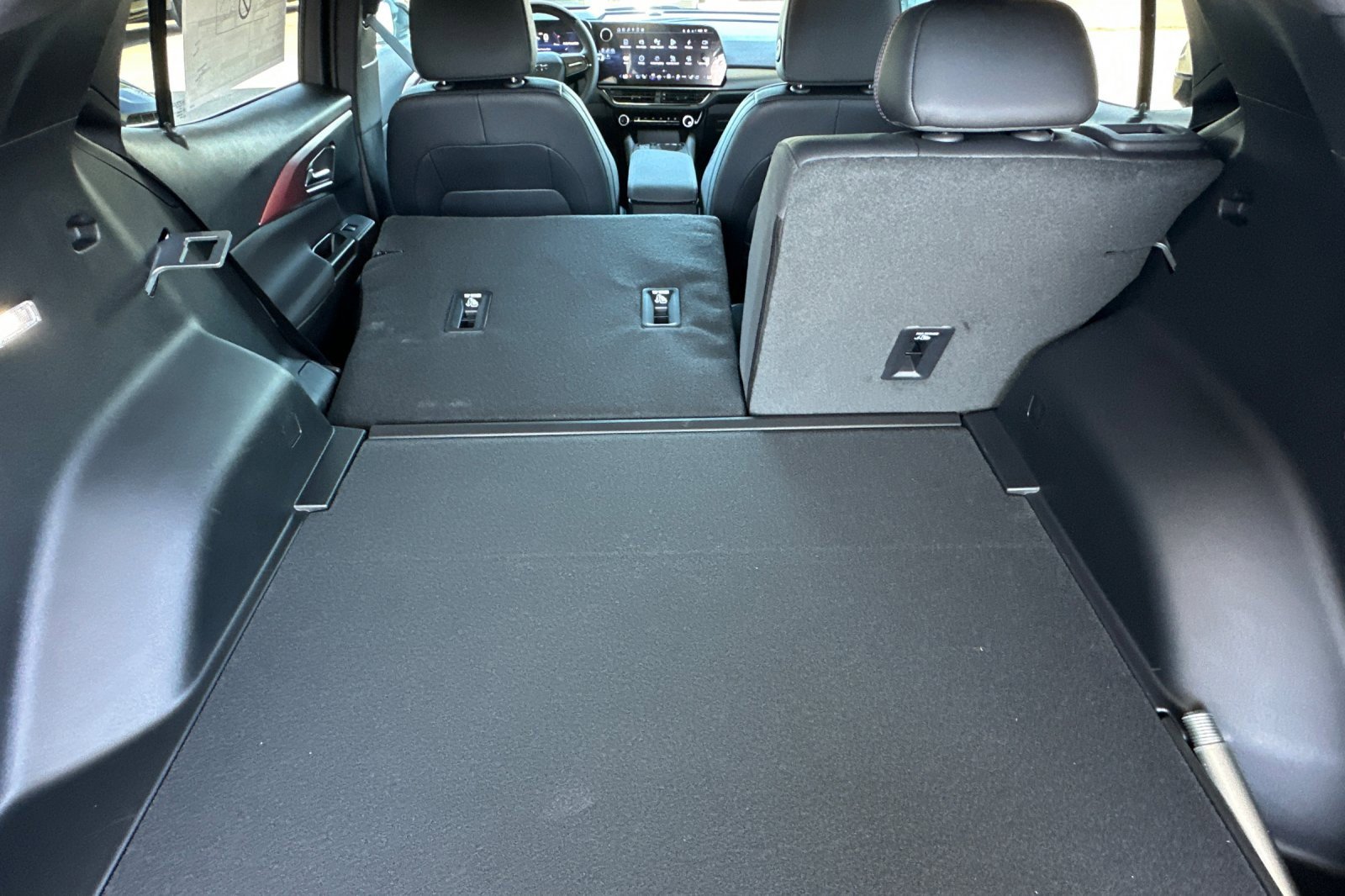 2025 Chevrolet Equinox RS photo 13
