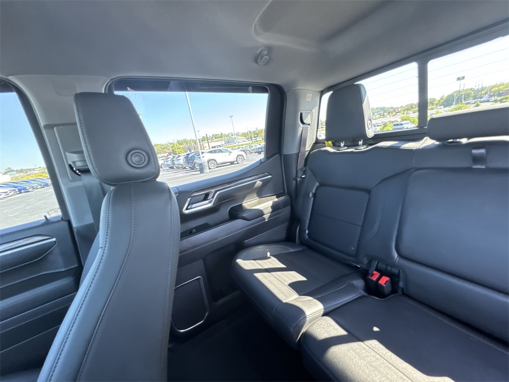 2025 Chevrolet Silverado 1500 LTZ photo 12