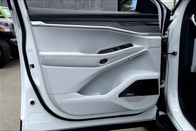 2025 Jeep Wagoneer S Limited photo 19