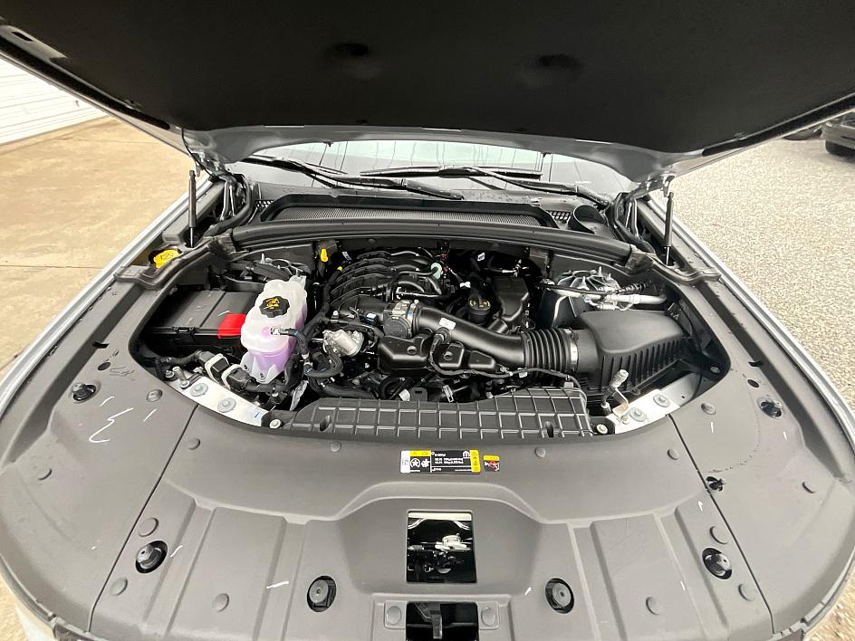 2025 Jeep Grand Cherokee Limited photo 3