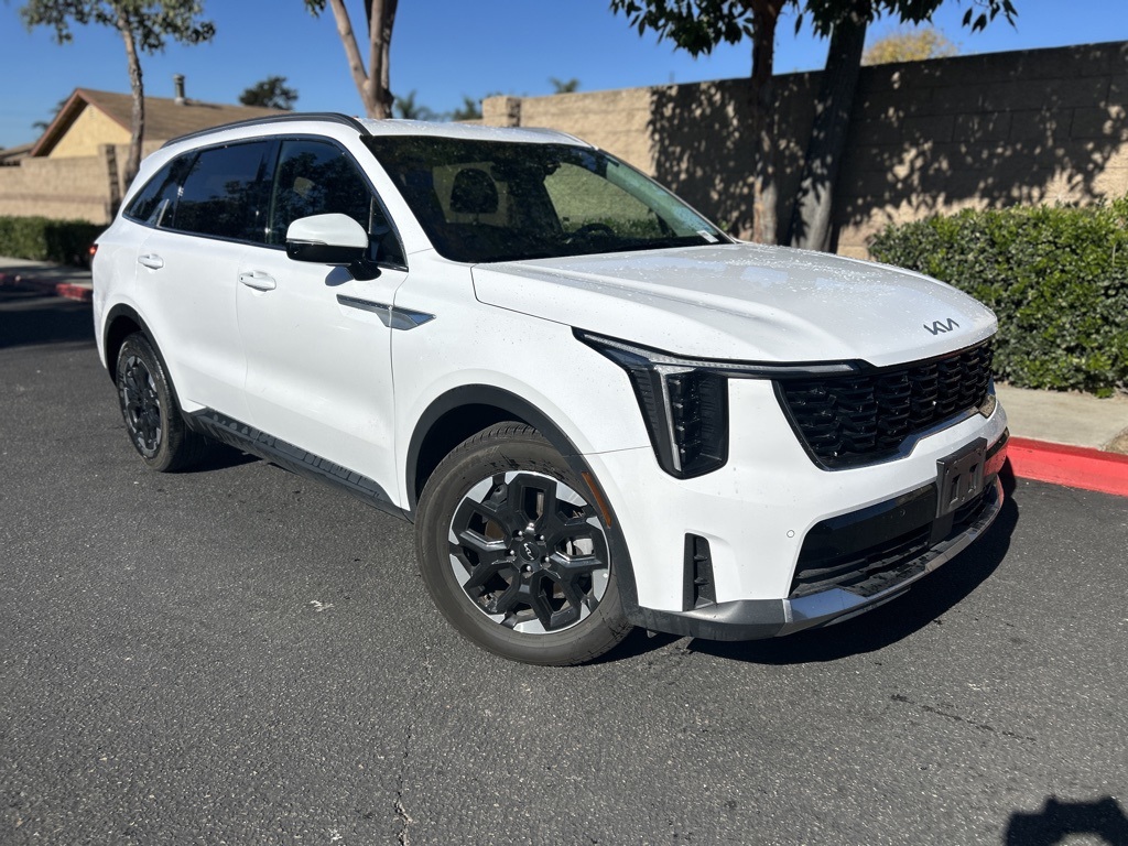 2024 Kia Sorento S's photo
