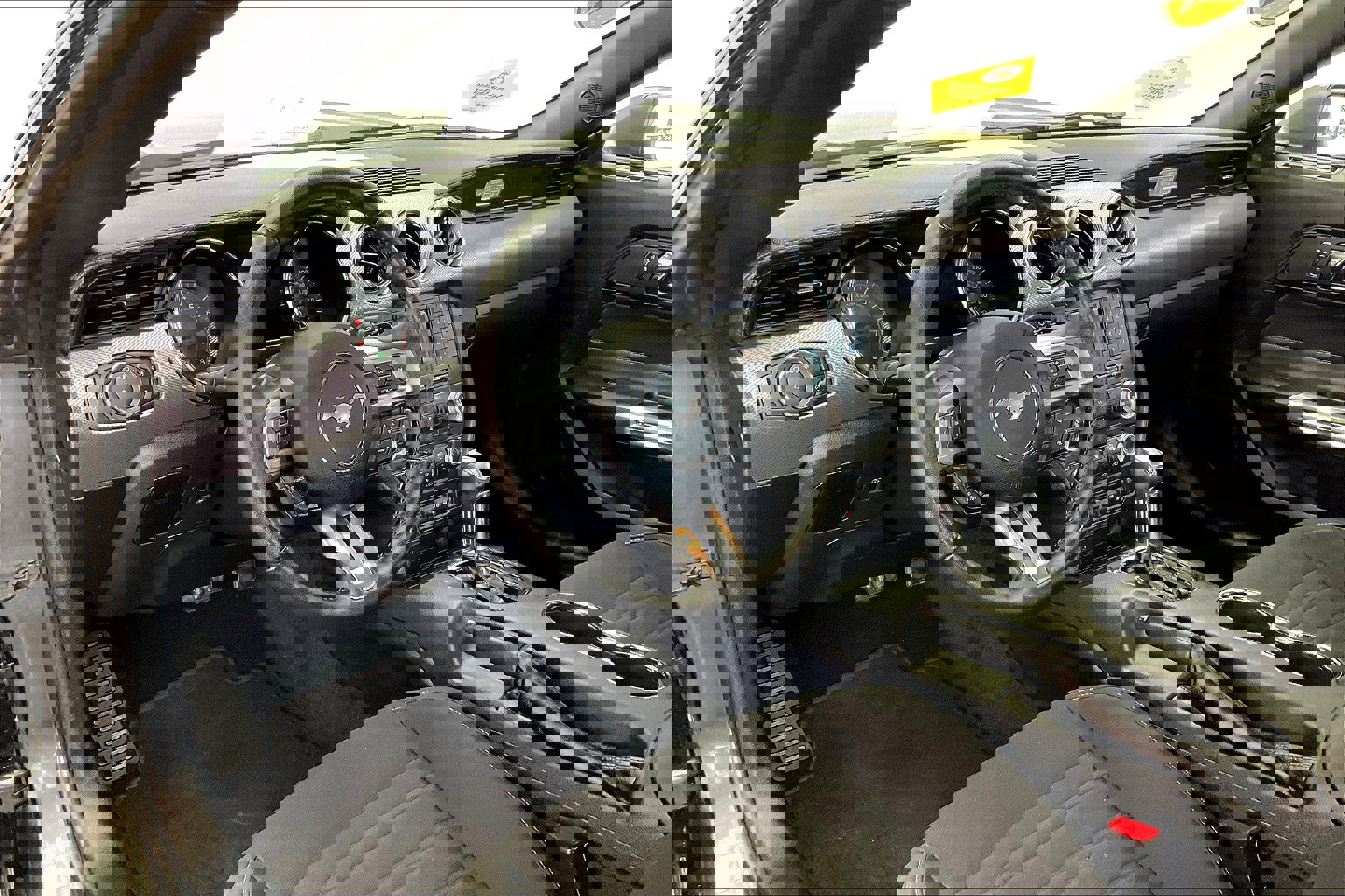 2016 Ford Mustang EcoBoost photo 12
