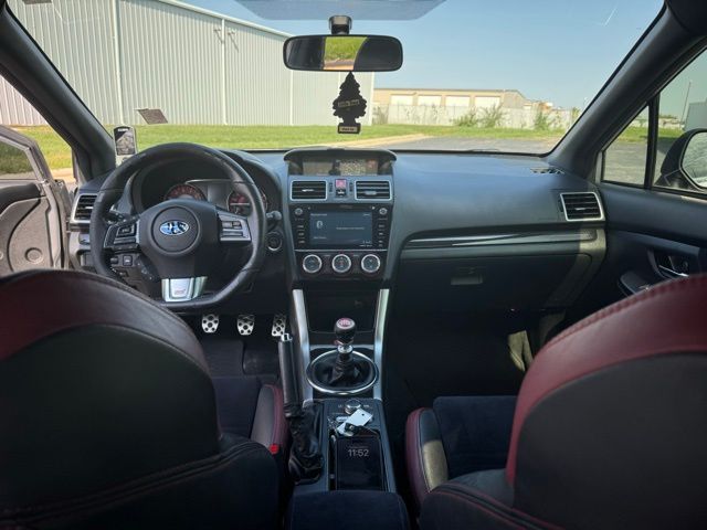 2016 Subaru WRX STI photo 16