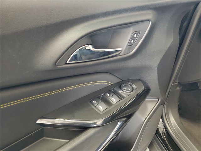 2024 Chevrolet Trax LT photo 8