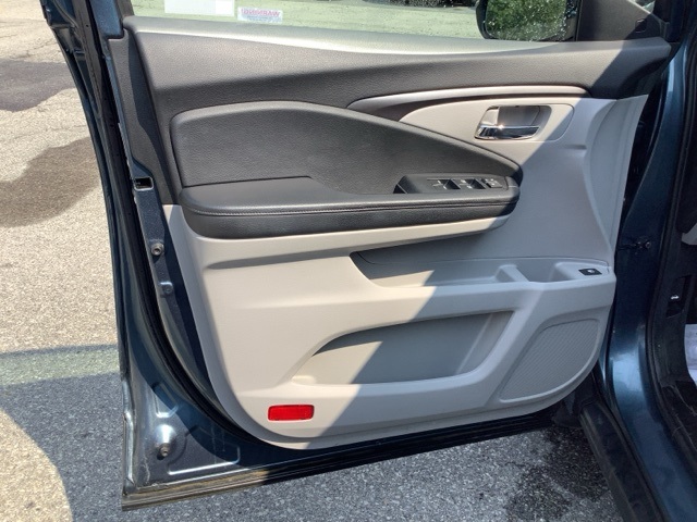 2021 Honda Pilot EX photo 12