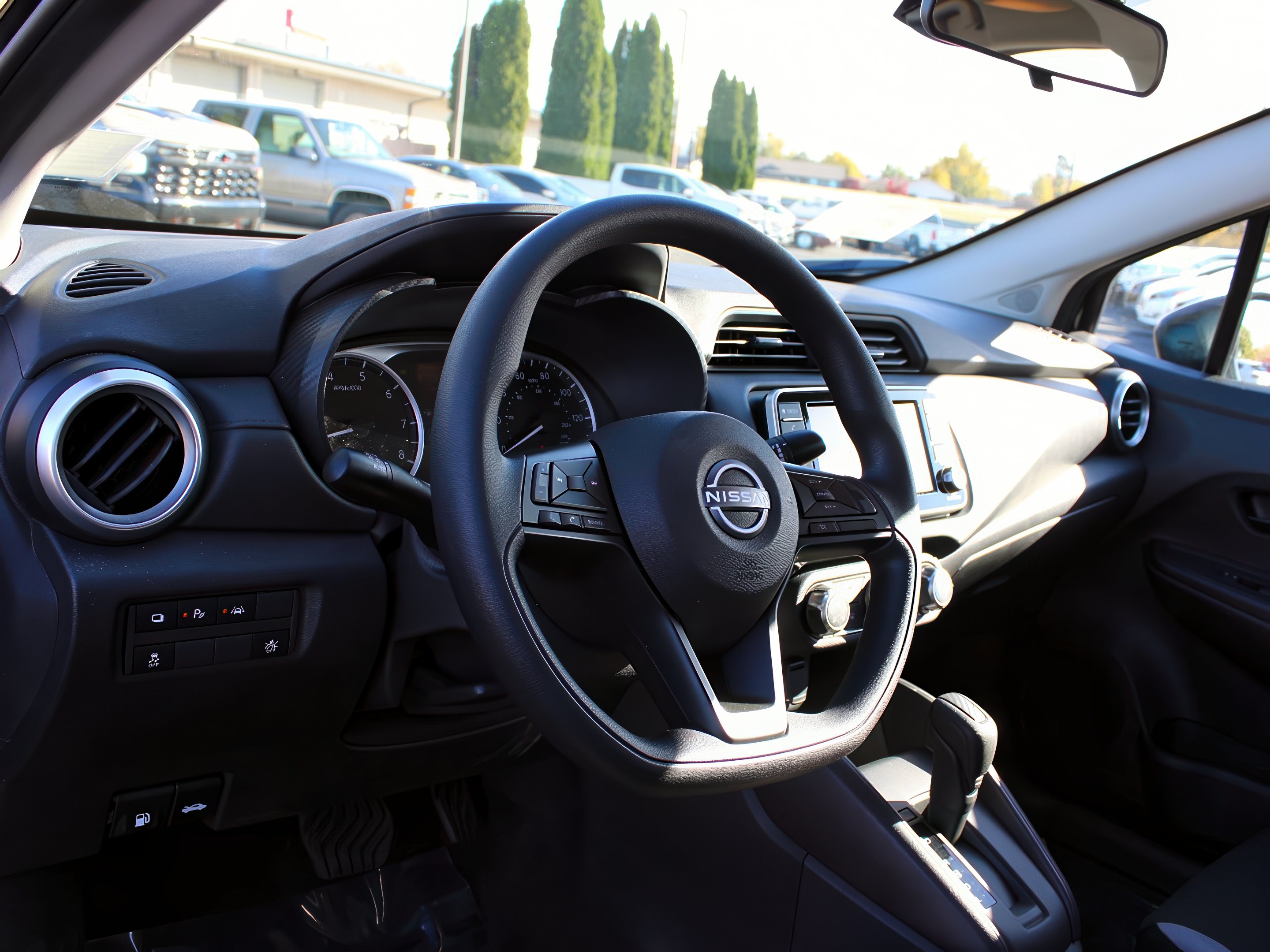 2025 Nissan Versa S photo 11