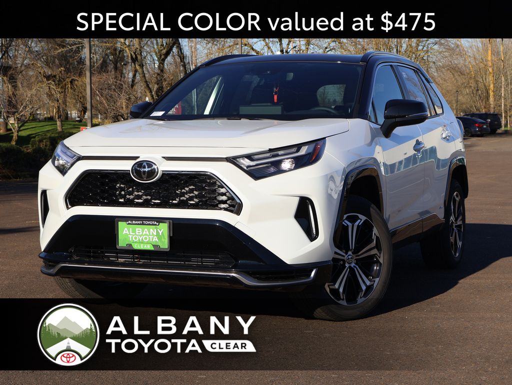2025 Toyota RAV4 XSE's photo