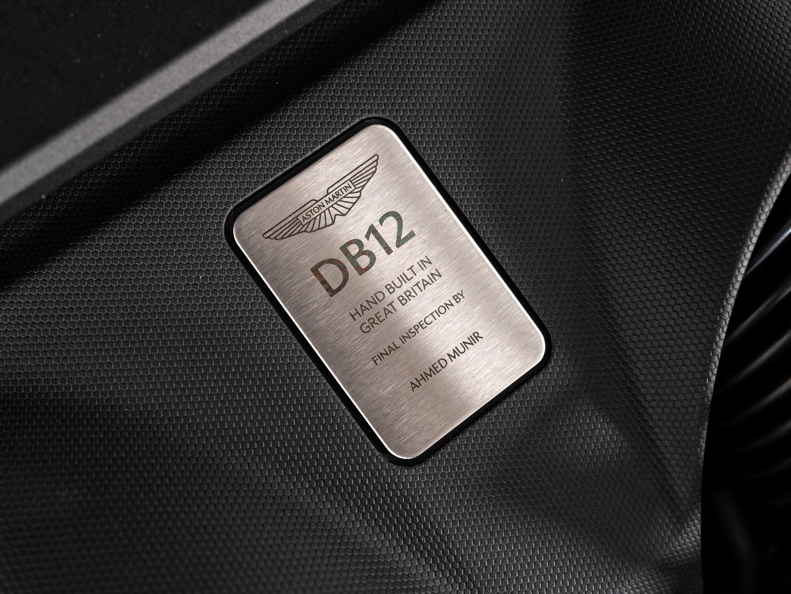 2025 Aston Martin DB12 photo 43