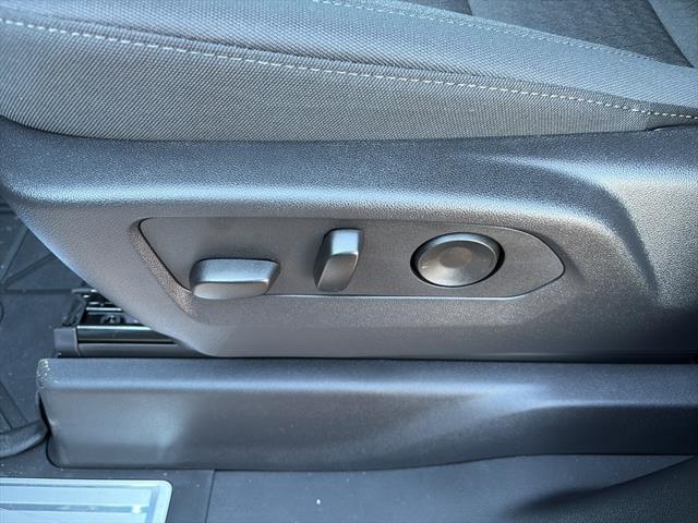 2026 Chevrolet Silverado 1500 RST photo 2