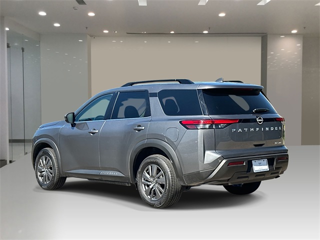 2024 Nissan Pathfinder SV photo 2