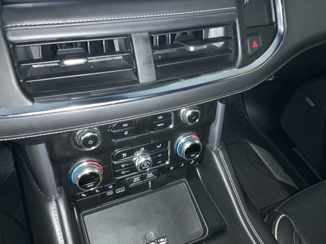 2023 Gmc Yukon SLT photo 45