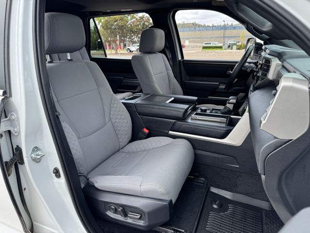 2025 Toyota Sequoia SR5 photo 22
