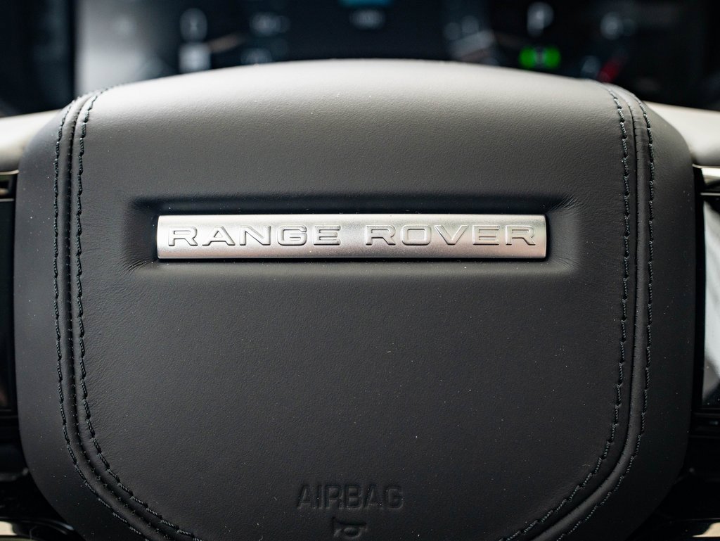2026 Land Rover Range Rover Velar SE photo 23