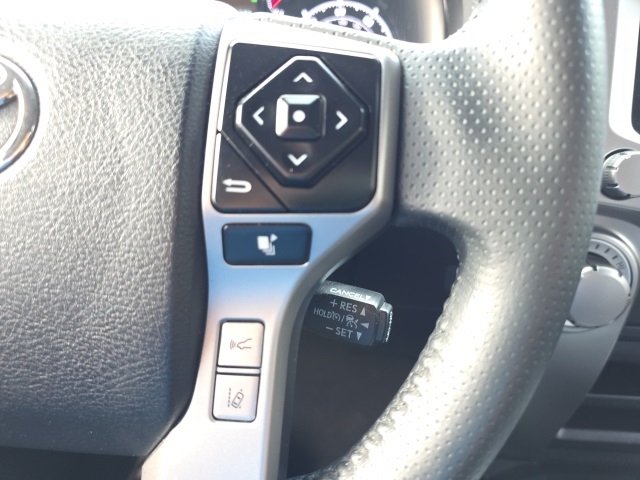 2022 Toyota 4Runner SR5 photo 16
