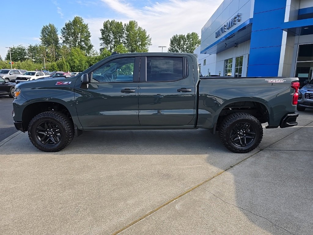 2025 Chevrolet Silverado 1500 Custom Trail Boss photo 2