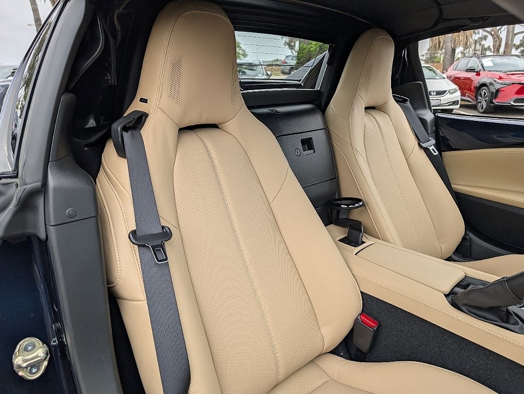 2025 Mazda MX-5 Miata Miata RF Grand Touring photo 16