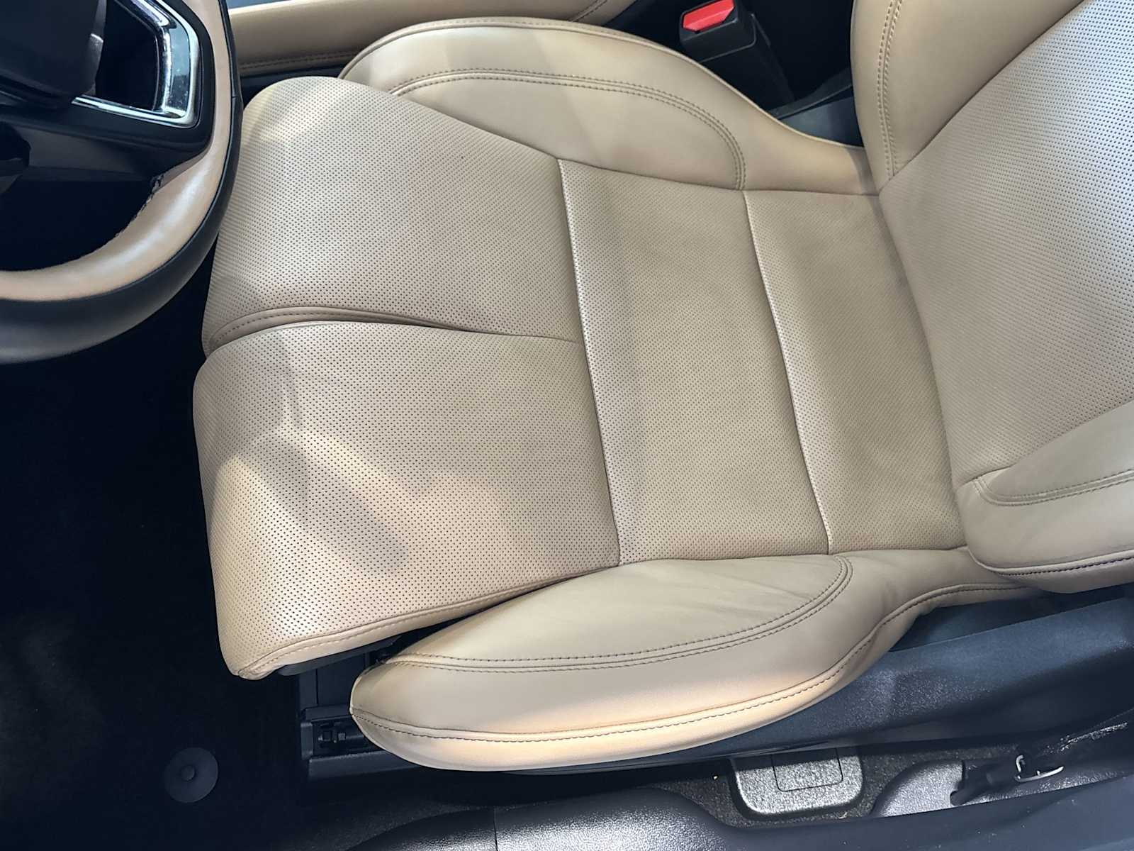 2021 Lincoln Corsair Grand Touring photo 18