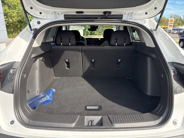 2024 Chevrolet Trax LS photo 32